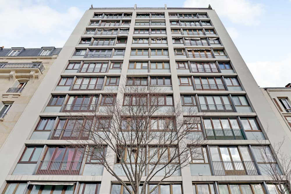 Photo of Outdoor in 15th Arrondissement
