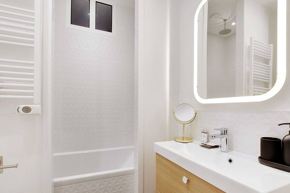 Photo of Bathroom in Neuilly-sur-Seine