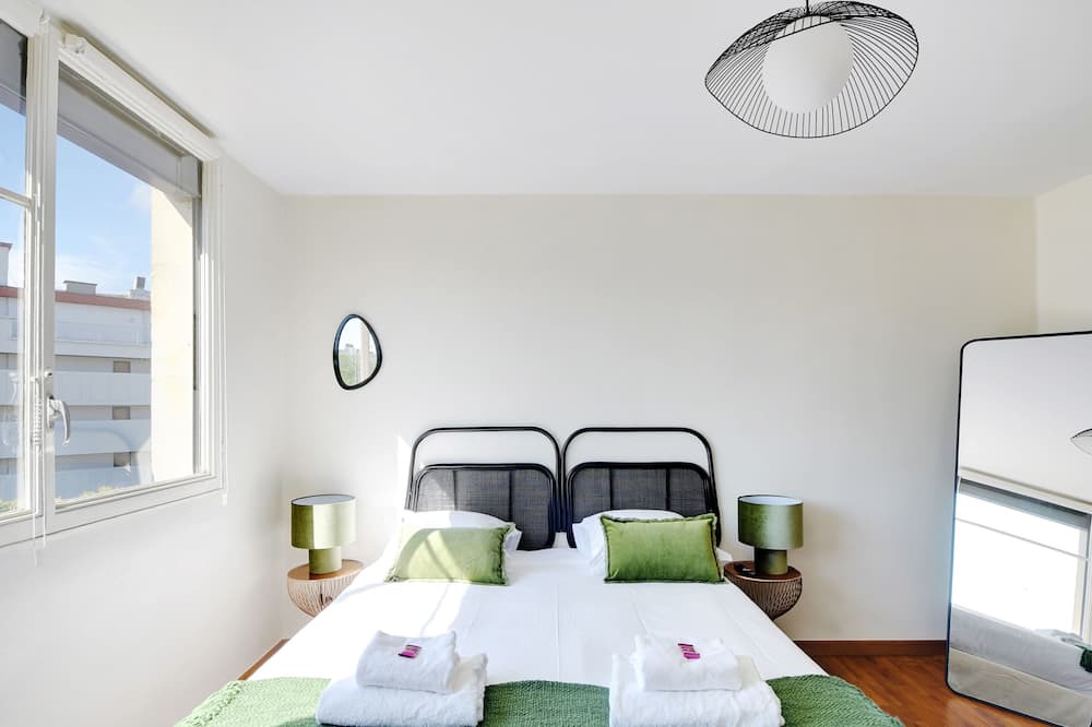 Photo of Bedroom in Republique–Point-du-Jour