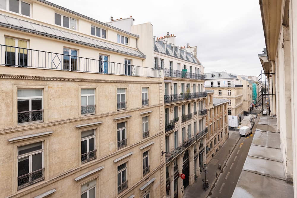 Photo of Patio Balcony in Chaussee-d'Antin