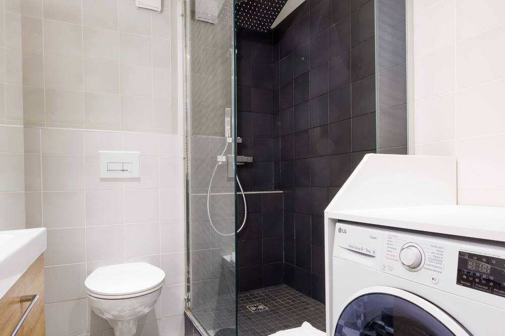 Photo of Bathroom in Chaussee-d'Antin