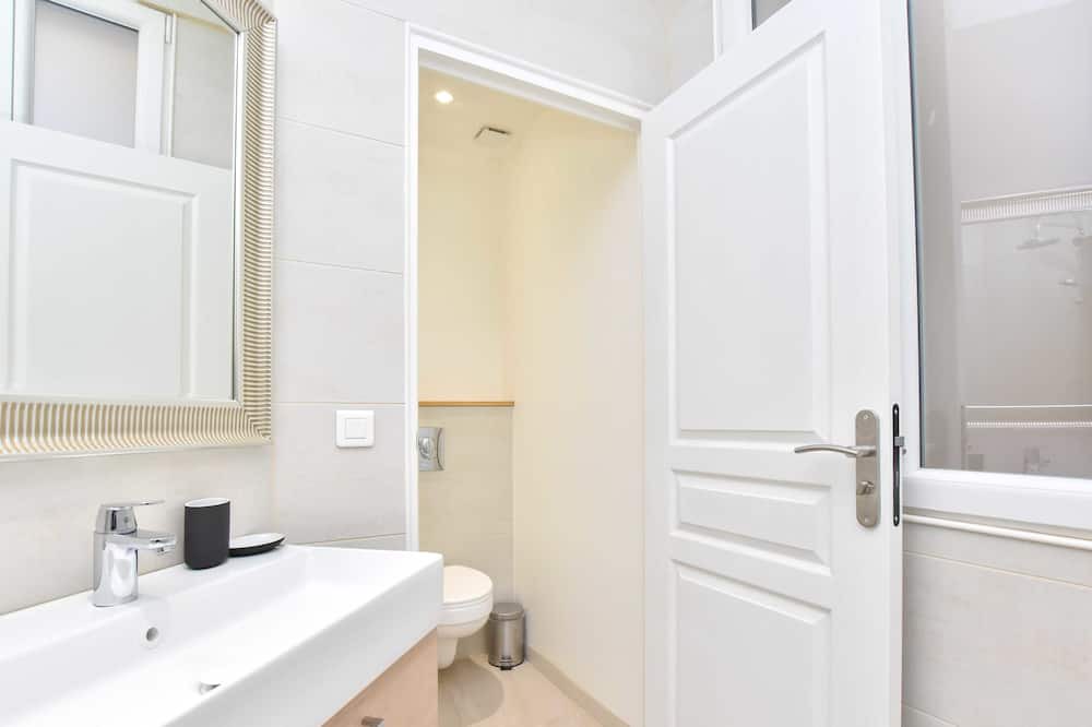 Photo of Bathroom in Champs-Elysees