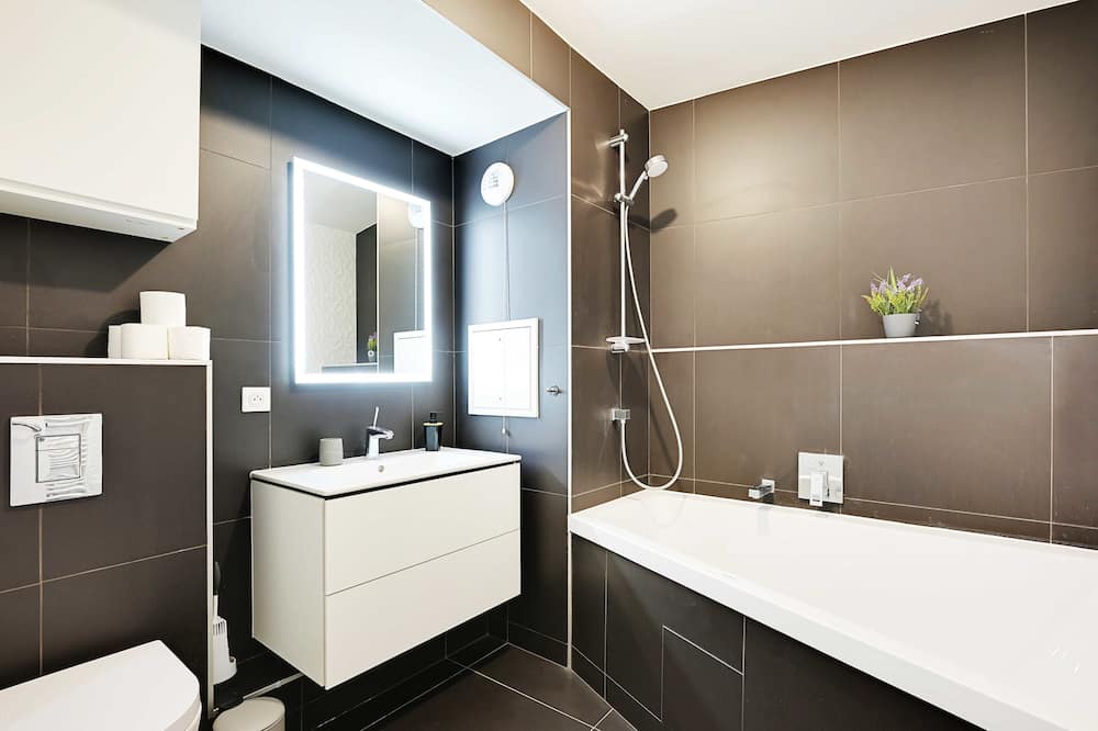 Photo of Bathroom in 19th Arrondissement