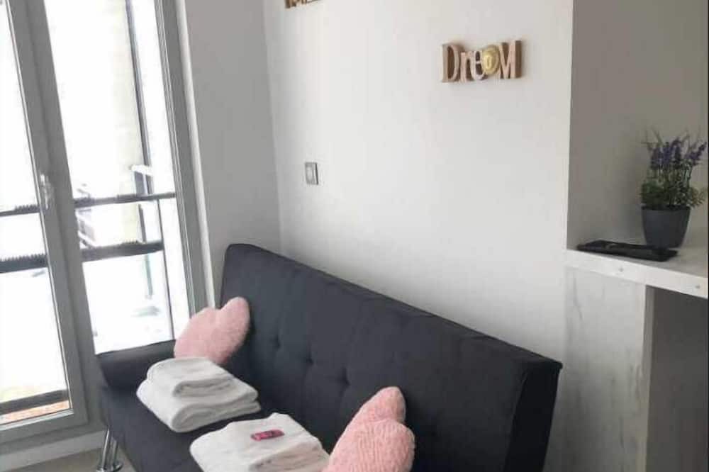 Photo of Bedroom in 19th Arrondissement