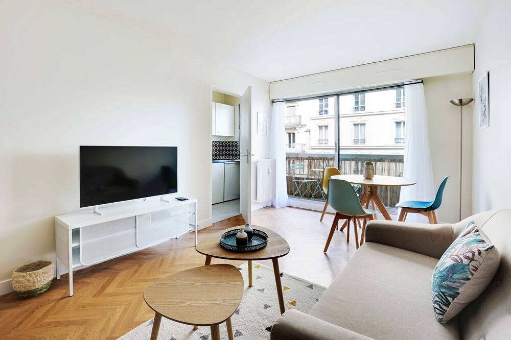 Photo of Livingroom in Porte-Saint-Martin