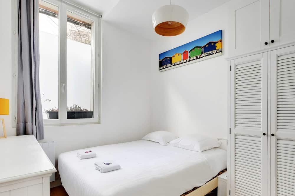 Photo of Bedroom in Prince–Marmottan