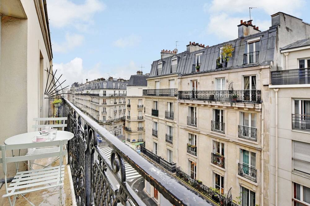 Photo of Outdoor in 11th Arrondissement