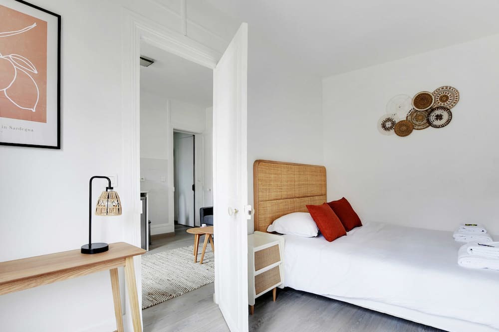 Photo of Bedroom in 11th Arrondissement
