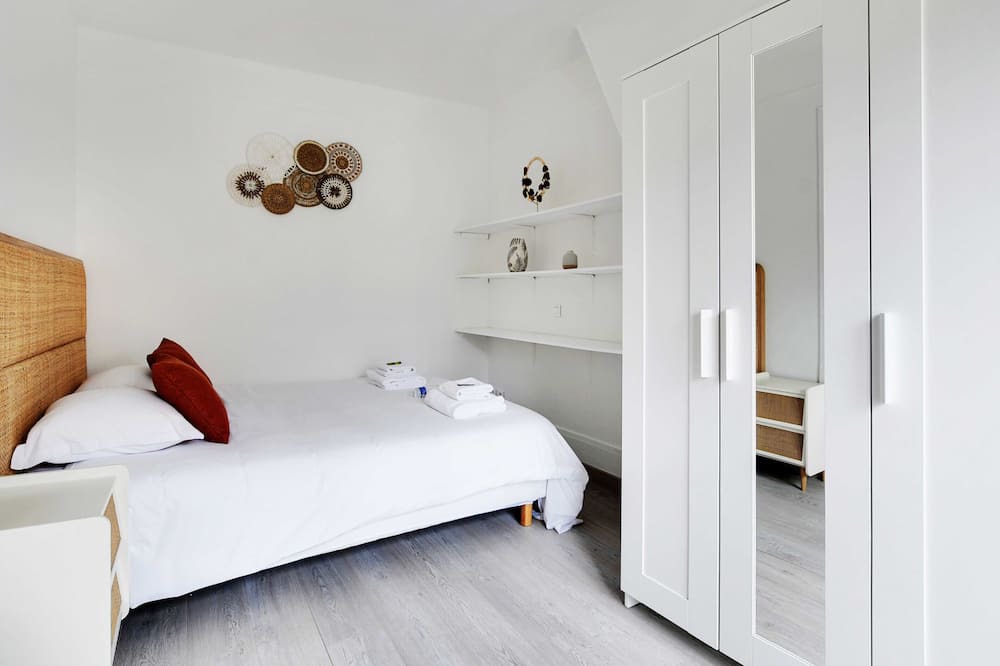 Photo of Bedroom in 11th Arrondissement