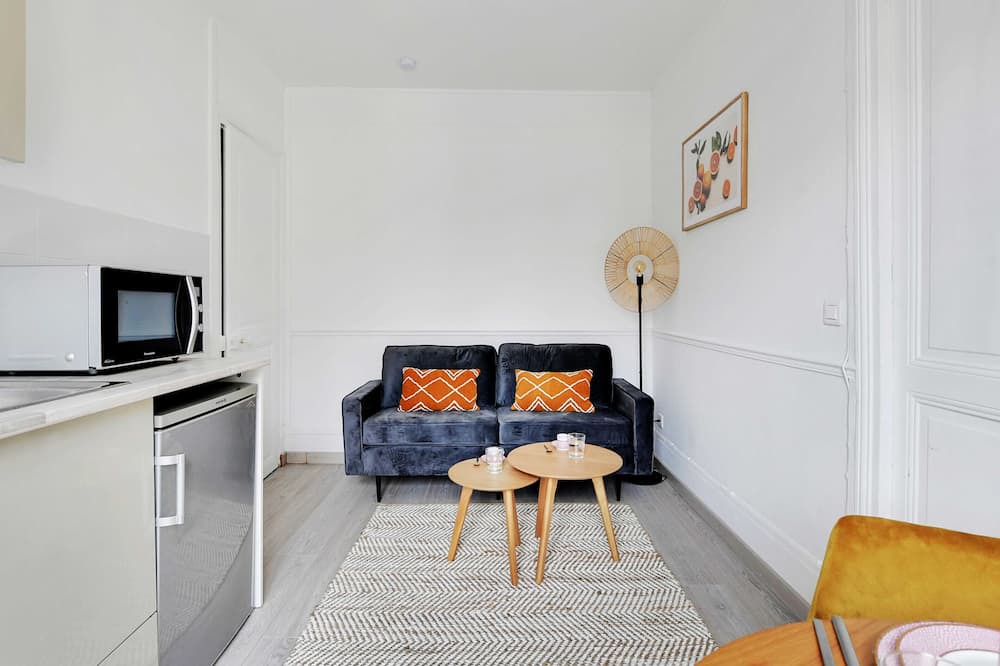 Photo of Livingroom in 11th Arrondissement
