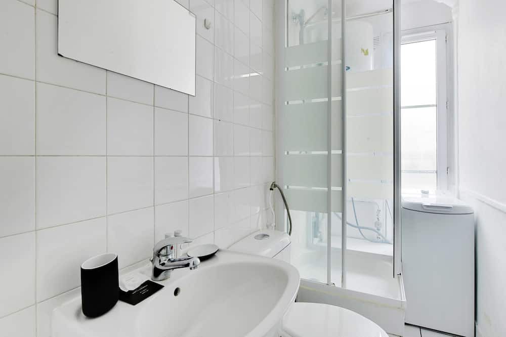 Photo of Bathroom in 11th Arrondissement