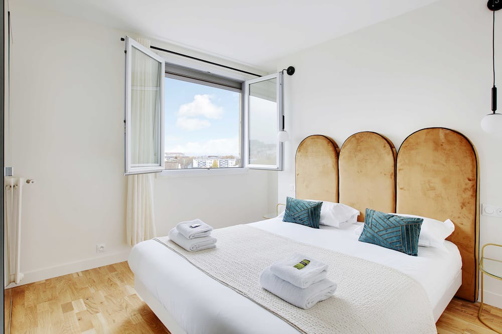 Photo of Bedroom in Plateau - Mont-Valerien