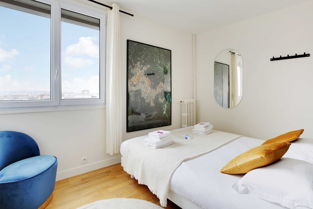 Photo of Bedroom in Plateau - Mont-Valerien