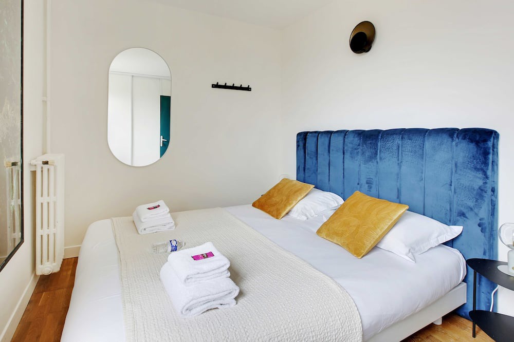 Photo of Bedroom in Plateau - Mont-Valerien