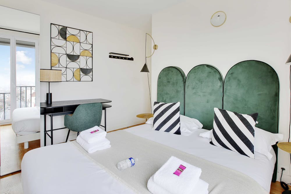 Photo of Bedroom in Plateau - Mont-Valerien