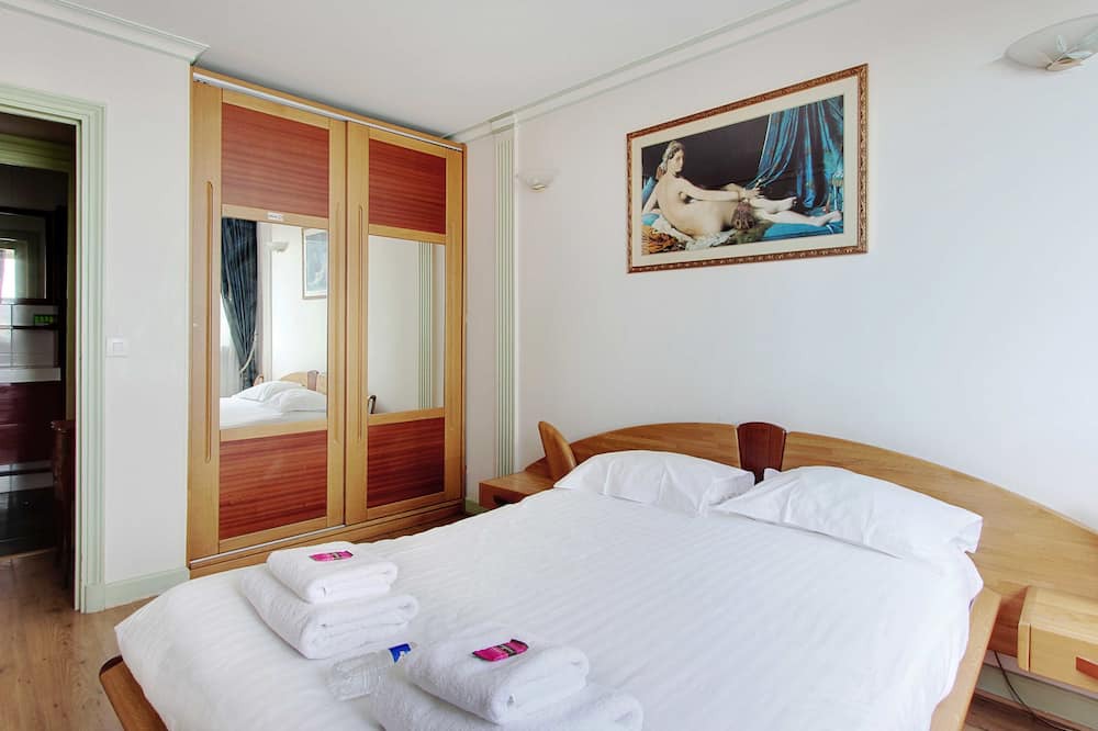 Photo of Bedroom in Grenelle