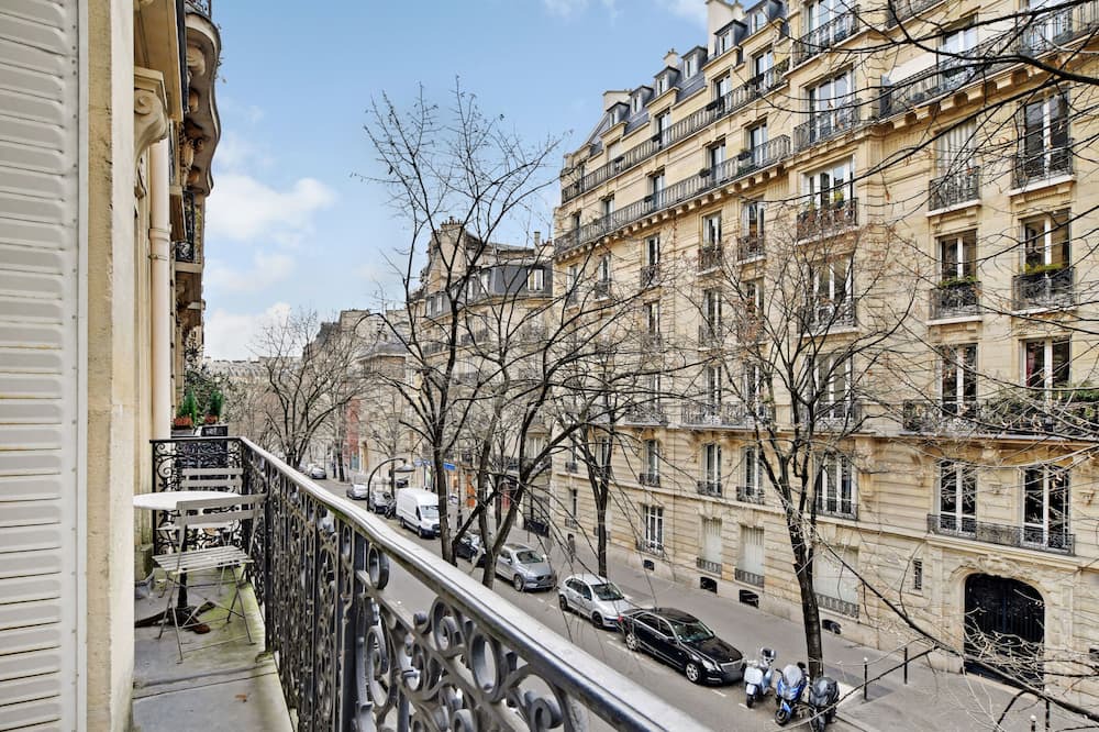 Photo of Outdoor in Auteuil