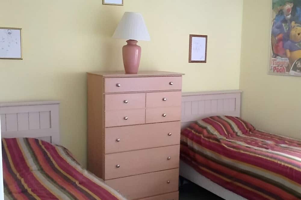 Photo of Bedroom in Florida Pines