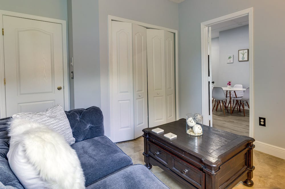 Photo of Livingroom in Wedgefield