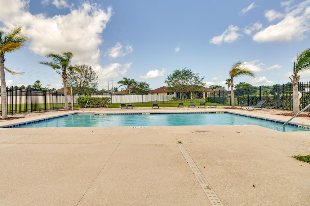 Photo of Outdoor in Wedgefield