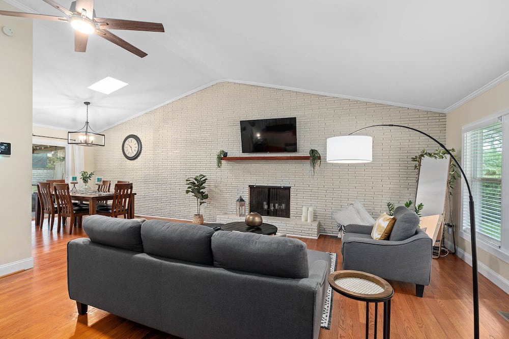 Photo of Livingroom in Ocoee