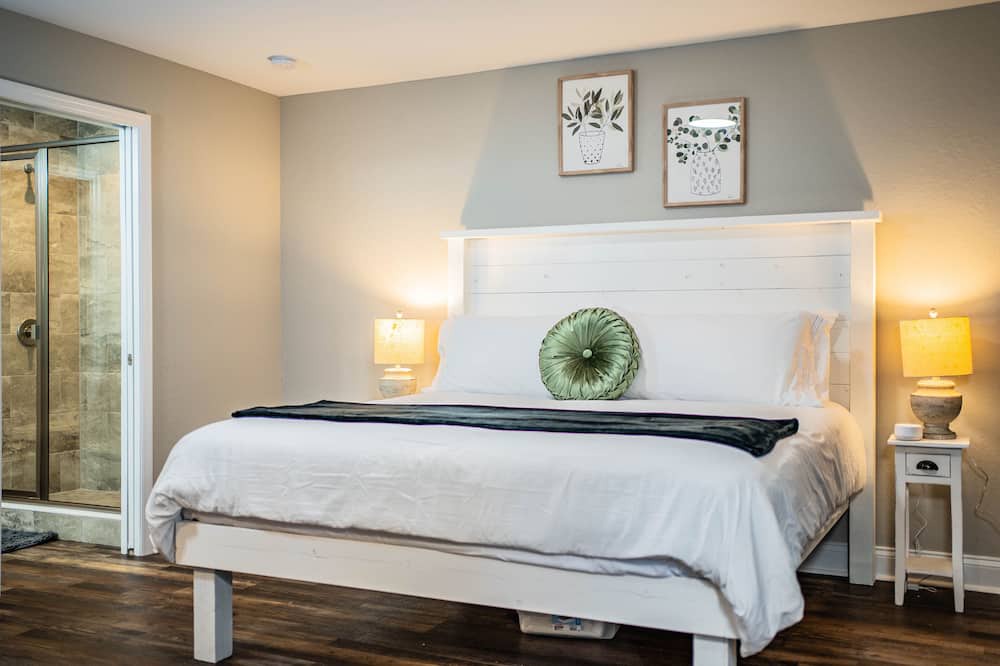 Photo of Bedroom in Bartow