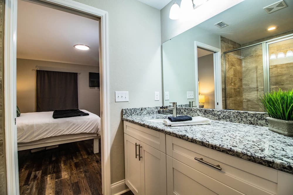 Photo of Bathroom in Bartow