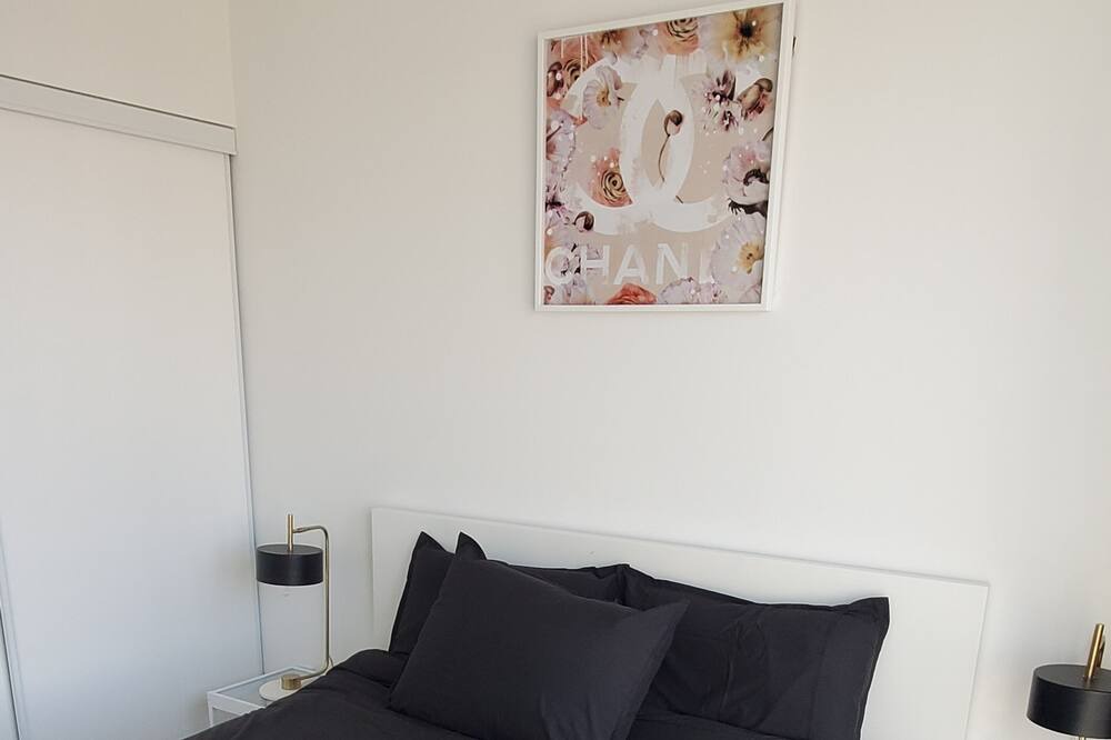 Photo of Bedroom in Fashion District