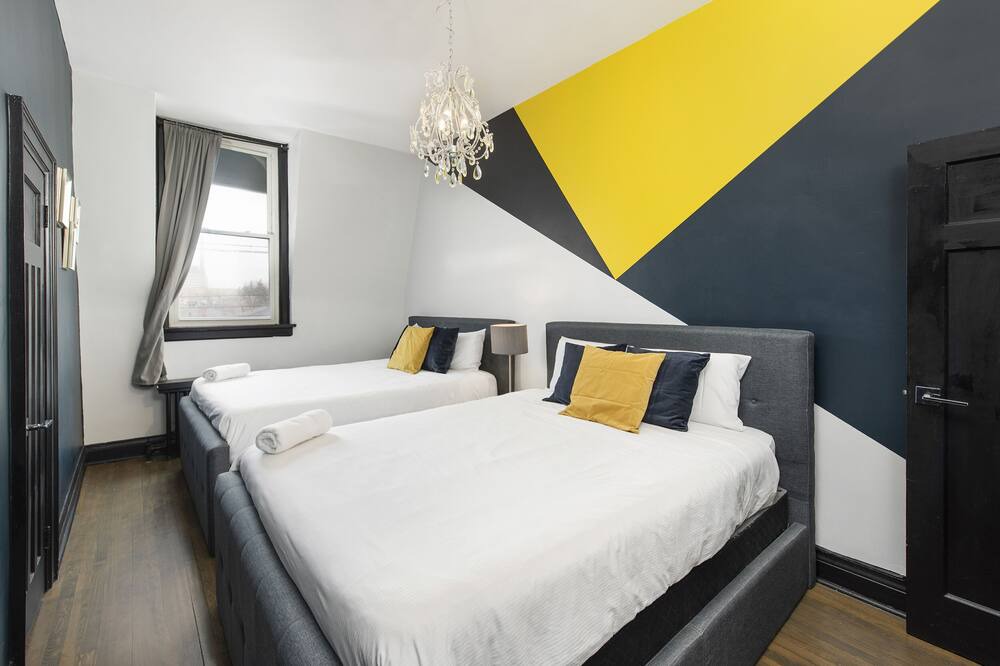Photo of Bedroom in Fashion District