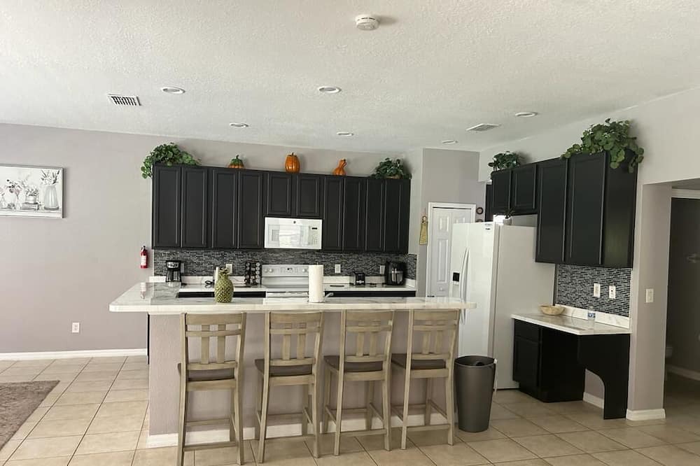 Photo of Kitchen in Watersong