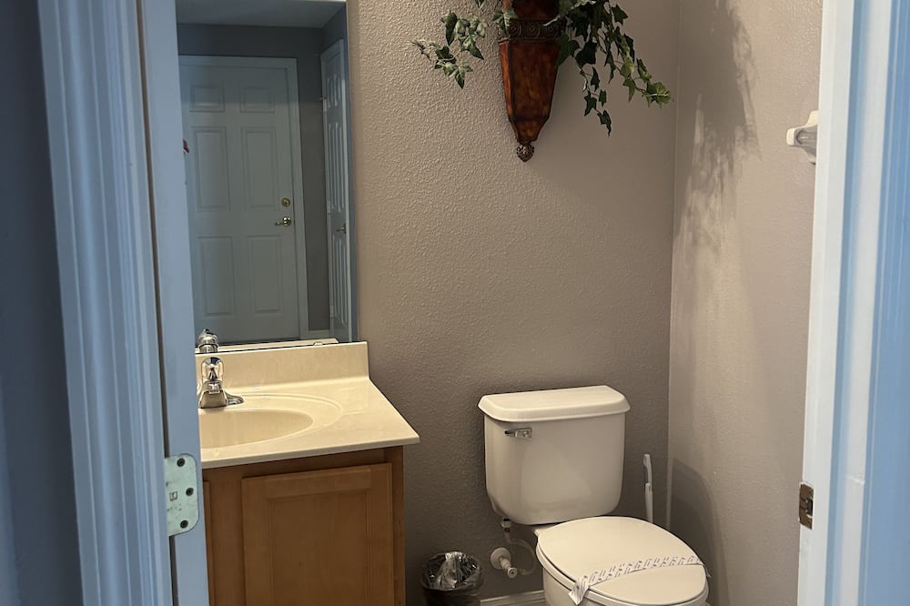 Photo of Bathroom in Watersong