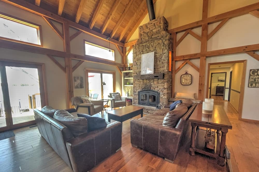 Photo of Bedroom in Tay Valley
