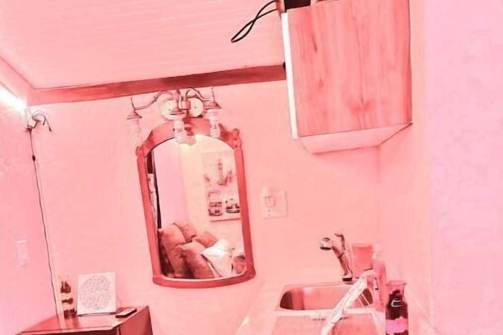 Photo of Bathroom in Plant City