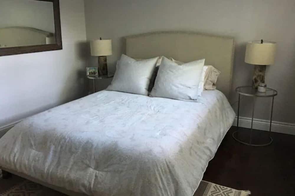 Photo of Bedroom in L'Amable