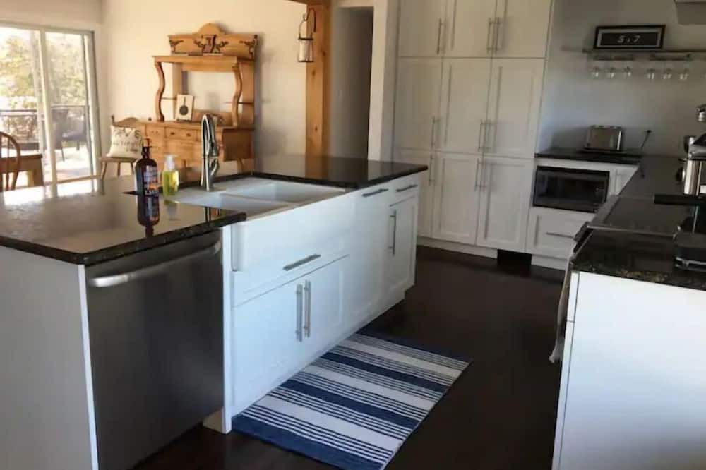 Photo of Kitchen in L'Amable