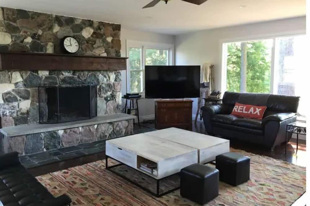 Photo of Livingroom in L'Amable
