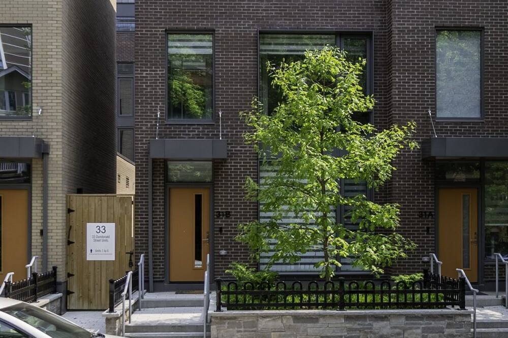 Photo of Outdoor in Church and Wellesley