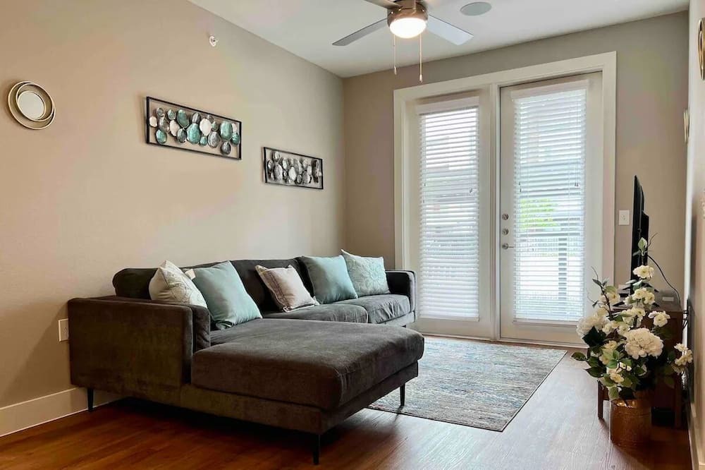 Photo of Livingroom in Kitchener