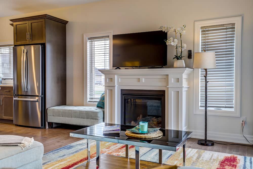 Photo of Livingroom in Port Elgin