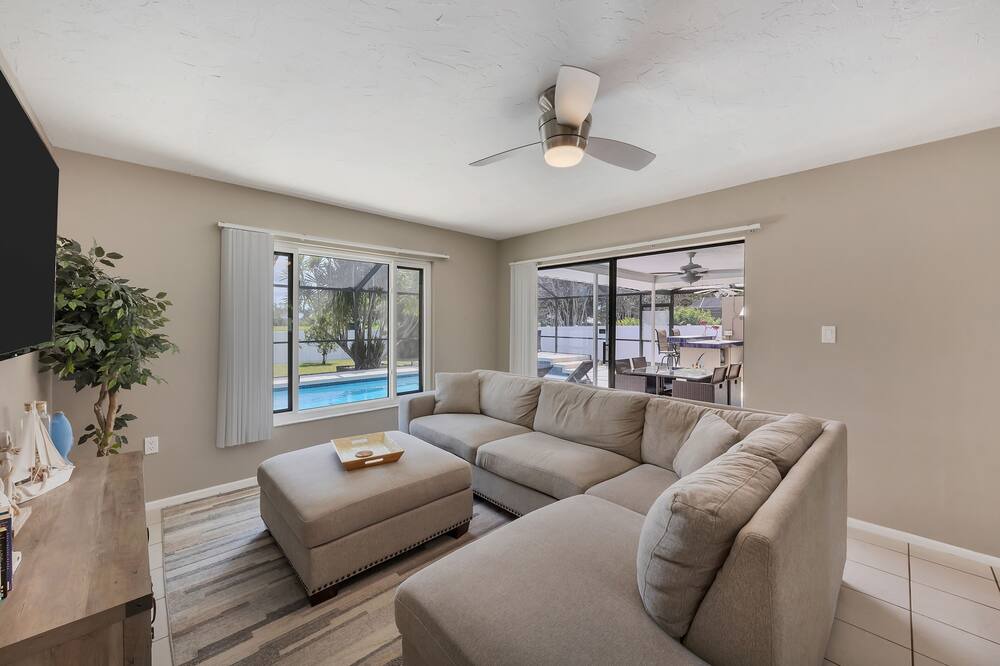Photo of Bedroom in Bee Ridge