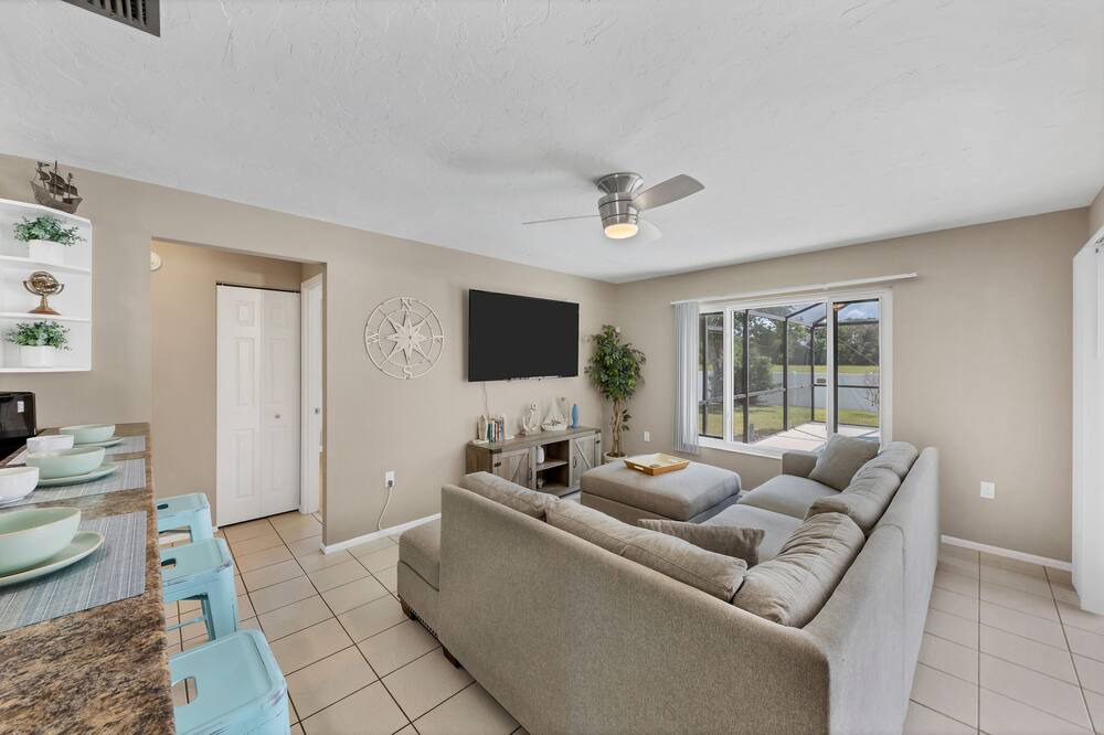 Photo of Bedroom in Bee Ridge