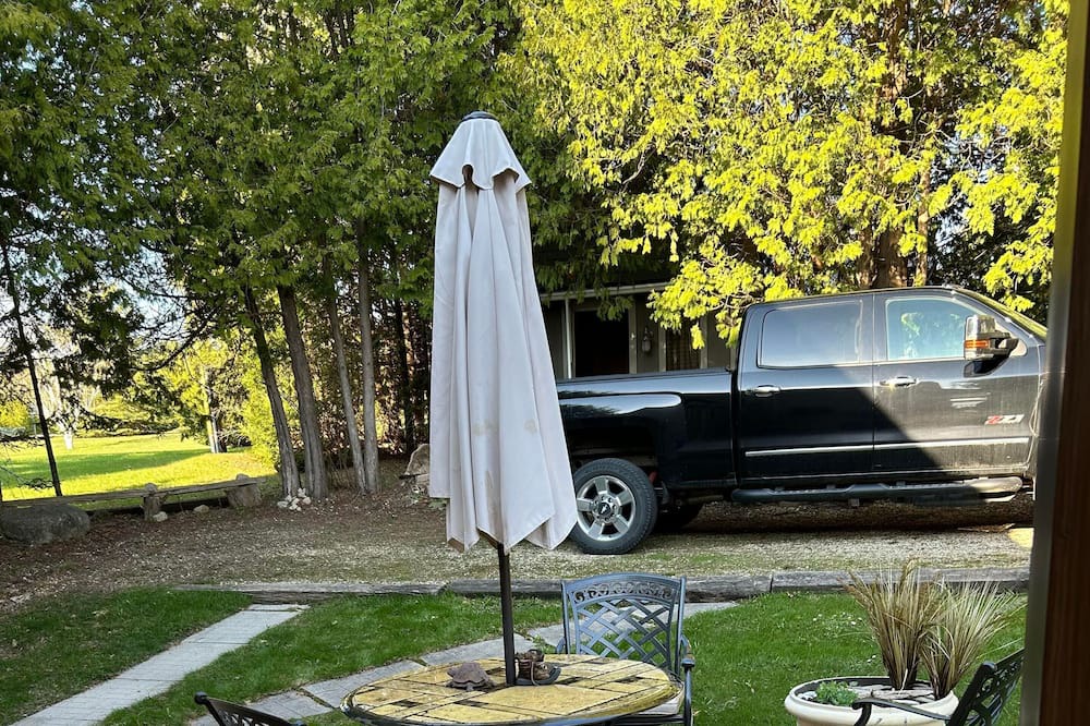 Photo of Outdoor in Grey Highlands