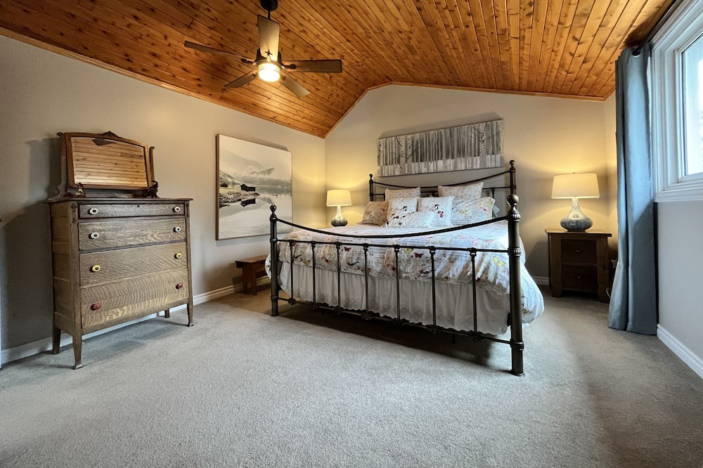 Photo of Bedroom in Markstay