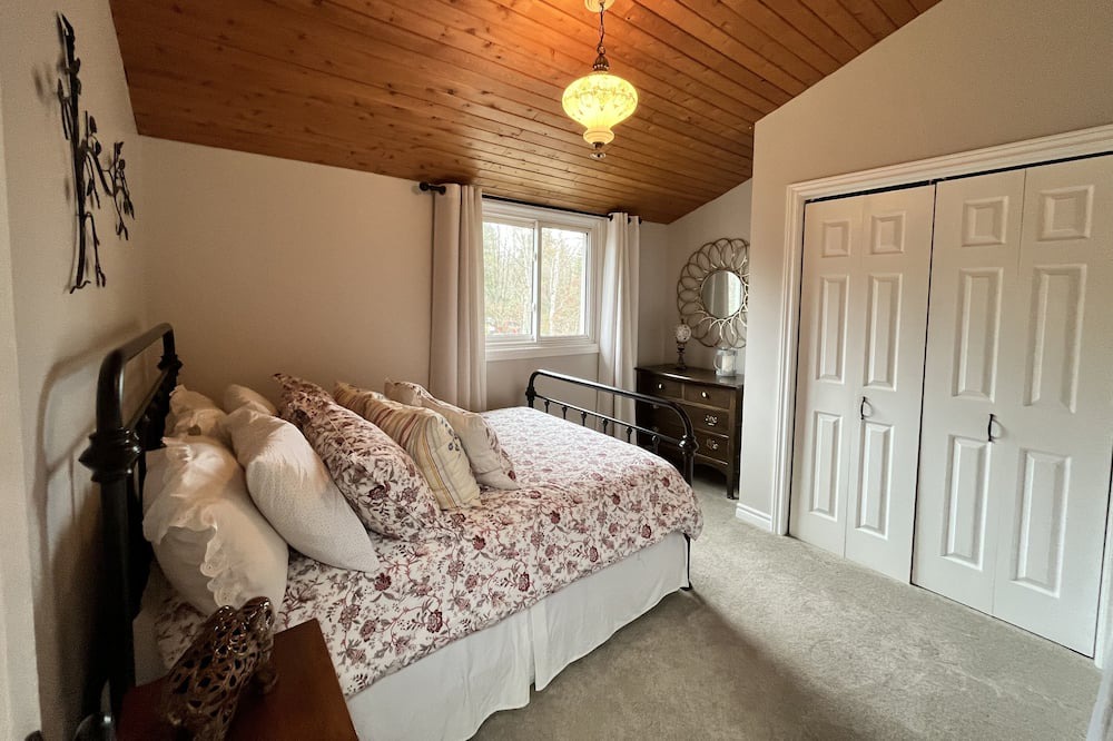 Photo of Bedroom in Markstay