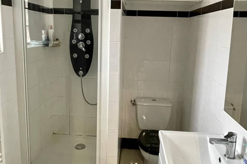 Photo of Bathroom in Vaires-sur-Marne