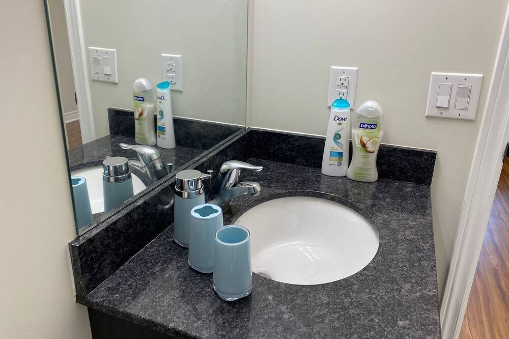 Photo of Bathroom in Markham