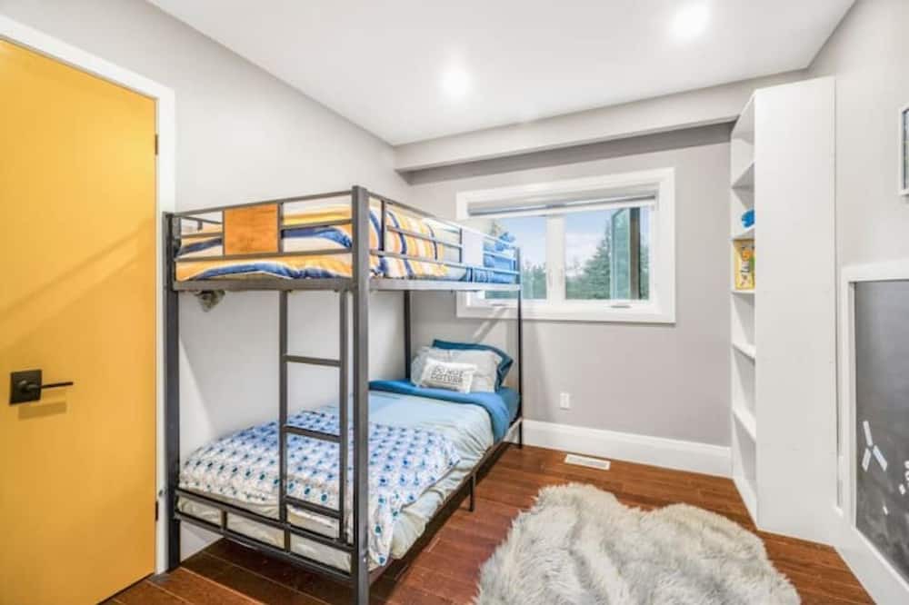 Photo of Bedroom in East Gwillimbury
