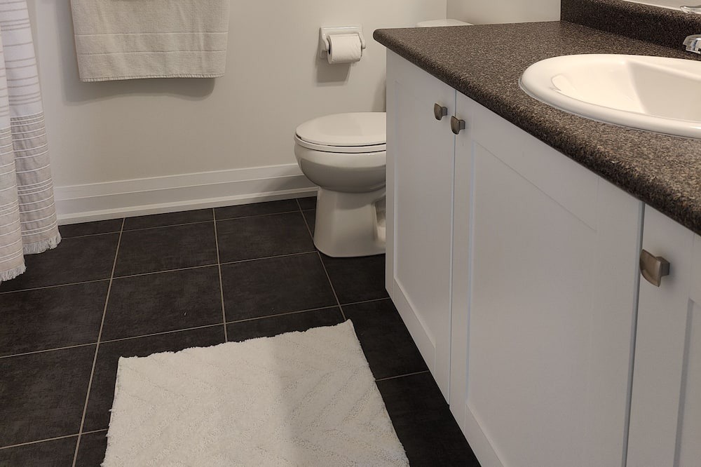 Photo of Bathroom in Carrying Place