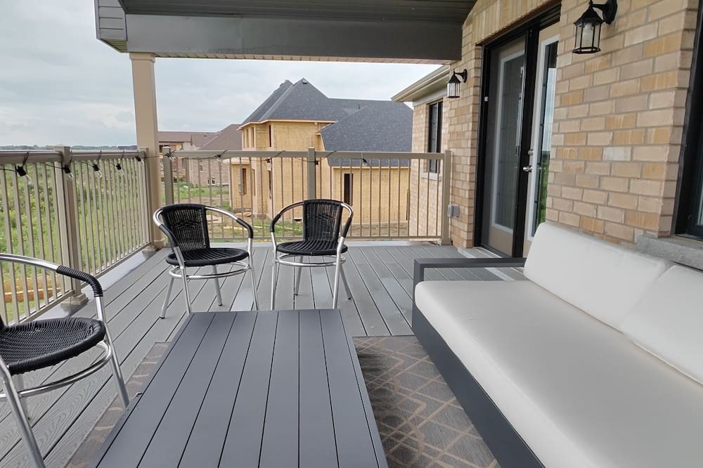 Photo of Outdoor in Carrying Place