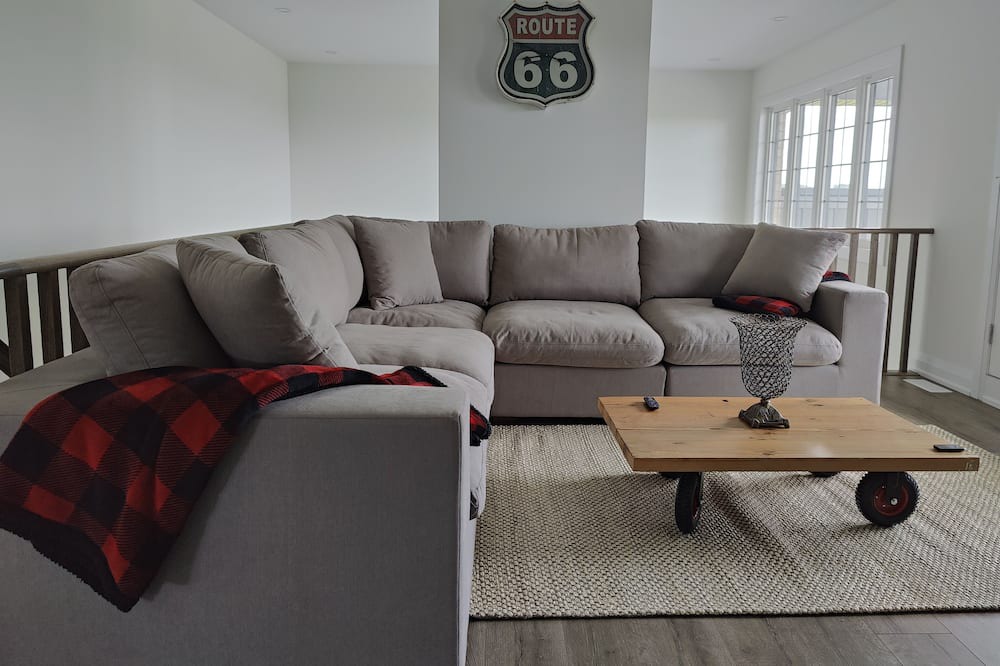 Photo of Livingroom in Carrying Place